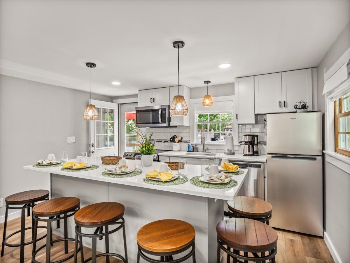 Cape Cod Cottage, Near Beach, Hot Tub, Ac, Dog Friendly Yarmouth Port Exterior foto